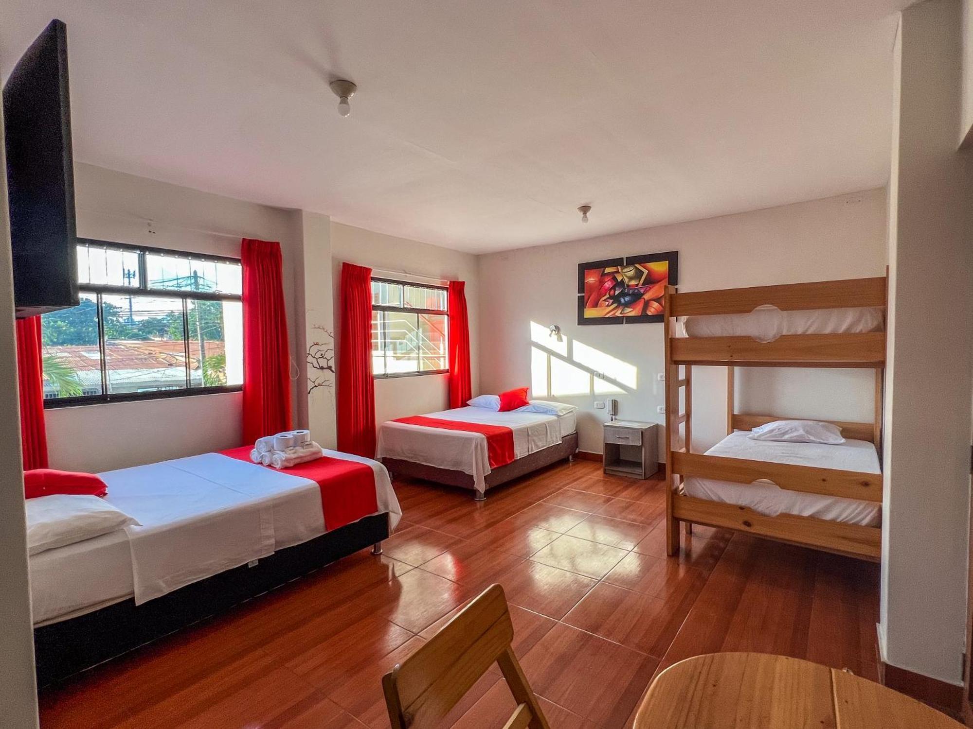 Residencial Marina House Hotel Tarapoto Ngoại thất bức ảnh