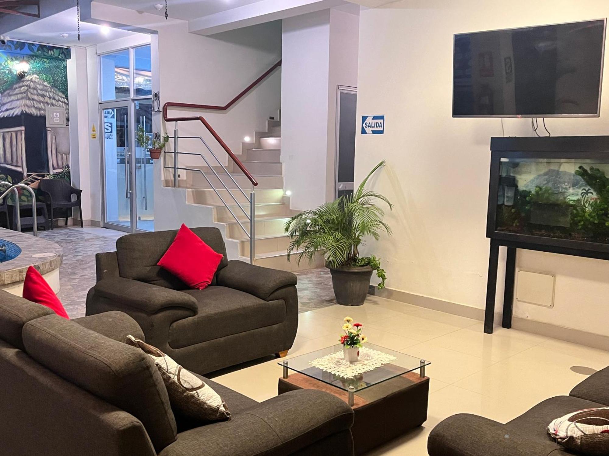 Residencial Marina House Hotel Tarapoto Ngoại thất bức ảnh